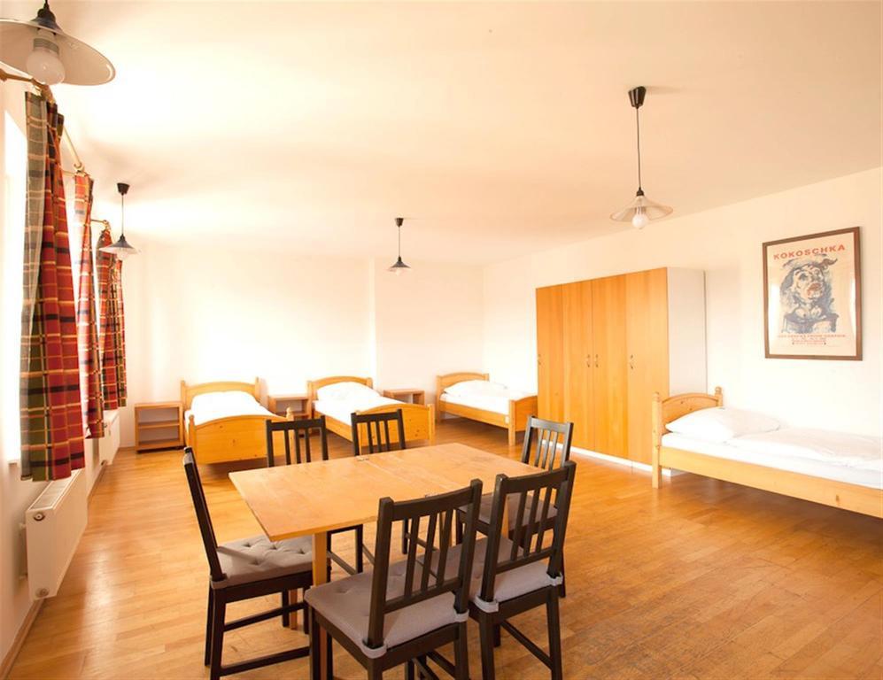 Travellers Hostel Praha Phòng bức ảnh