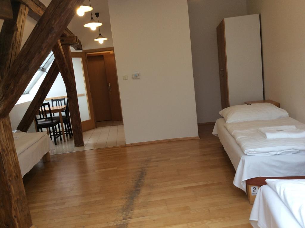 Travellers Hostel Praha Phòng bức ảnh